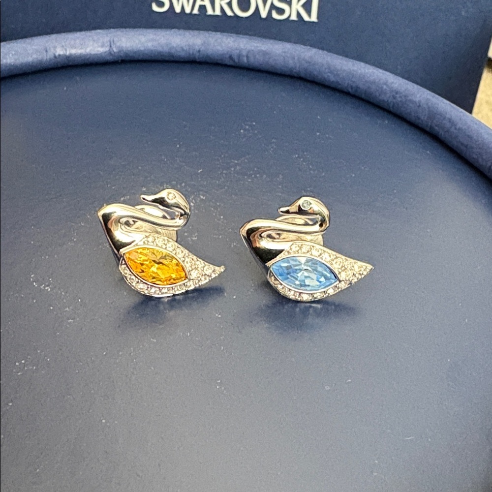 Swarovski Crystal membership pins
